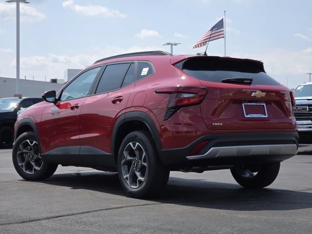 New 2026 Chevrolet Trax LT w/ LT Convenience Package FWD image 11