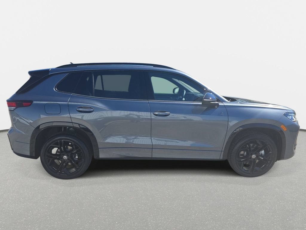 New 2026 Volkswagen Tiguan SE R-Line AWD/4WD image 4