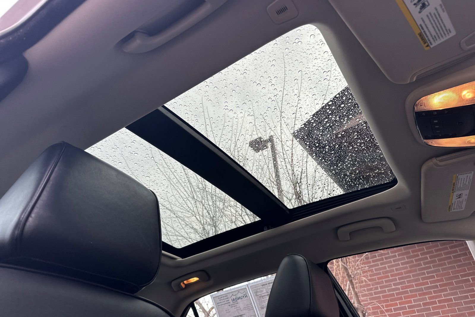 Used 2018 Chrysler 300 Limited image 20