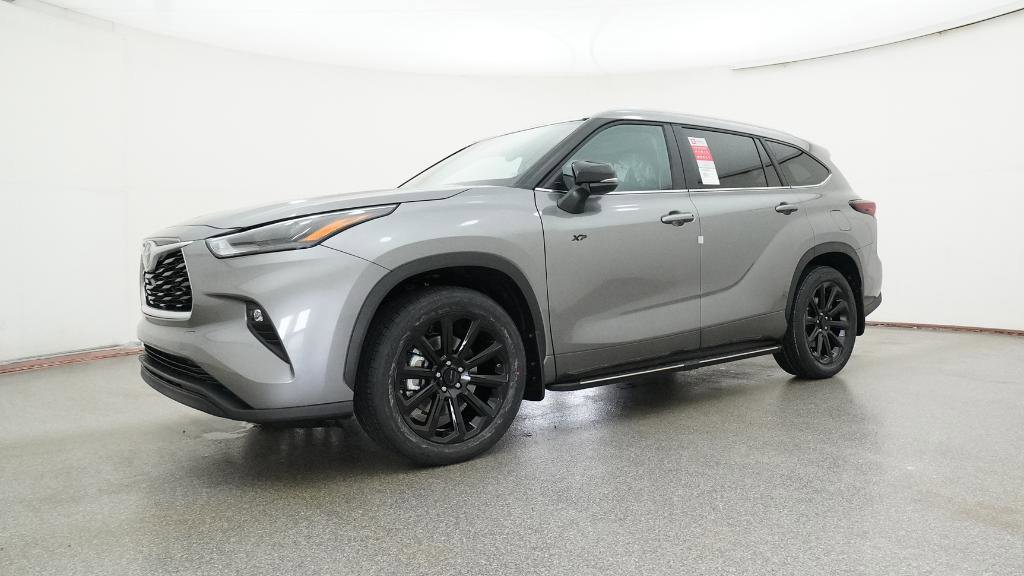 New 2025 Toyota Highlander XLE image 20