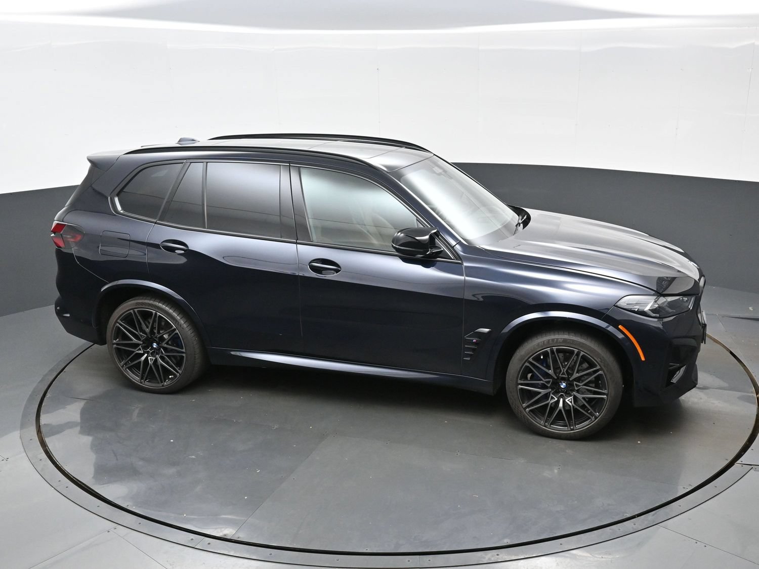 Used 2024 BMW X5 M Competition w/ Executive Package AWD/4WD image 39