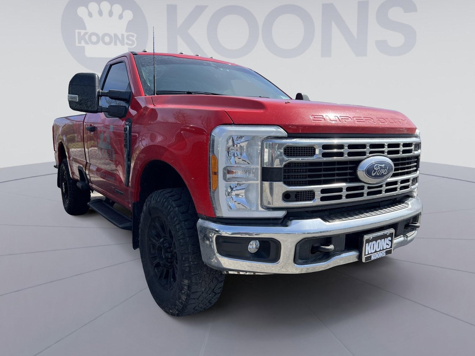 Used 2023 Ford F350 XLT w/ FX4 Off-Road Package image 4