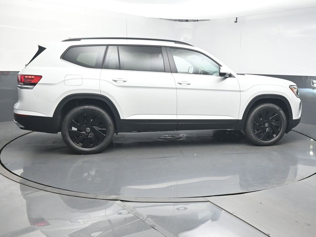 New 2026 Volkswagen Atlas SE image 8