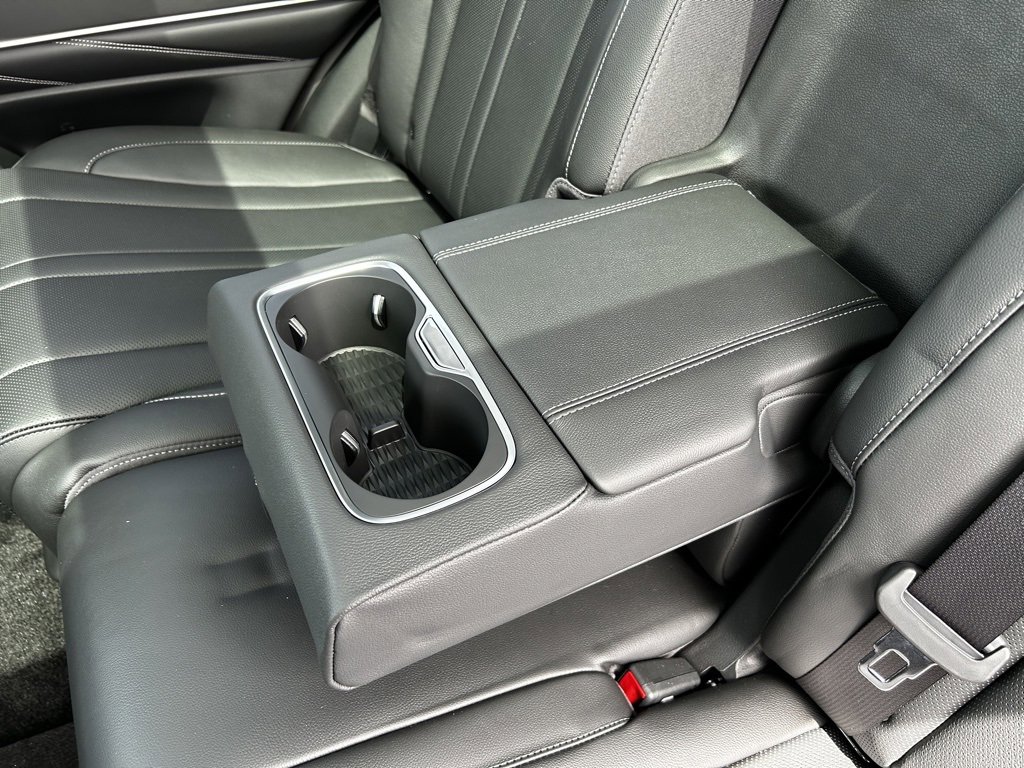 Used 2025 Genesis GV80 2.5T Advanced image 15