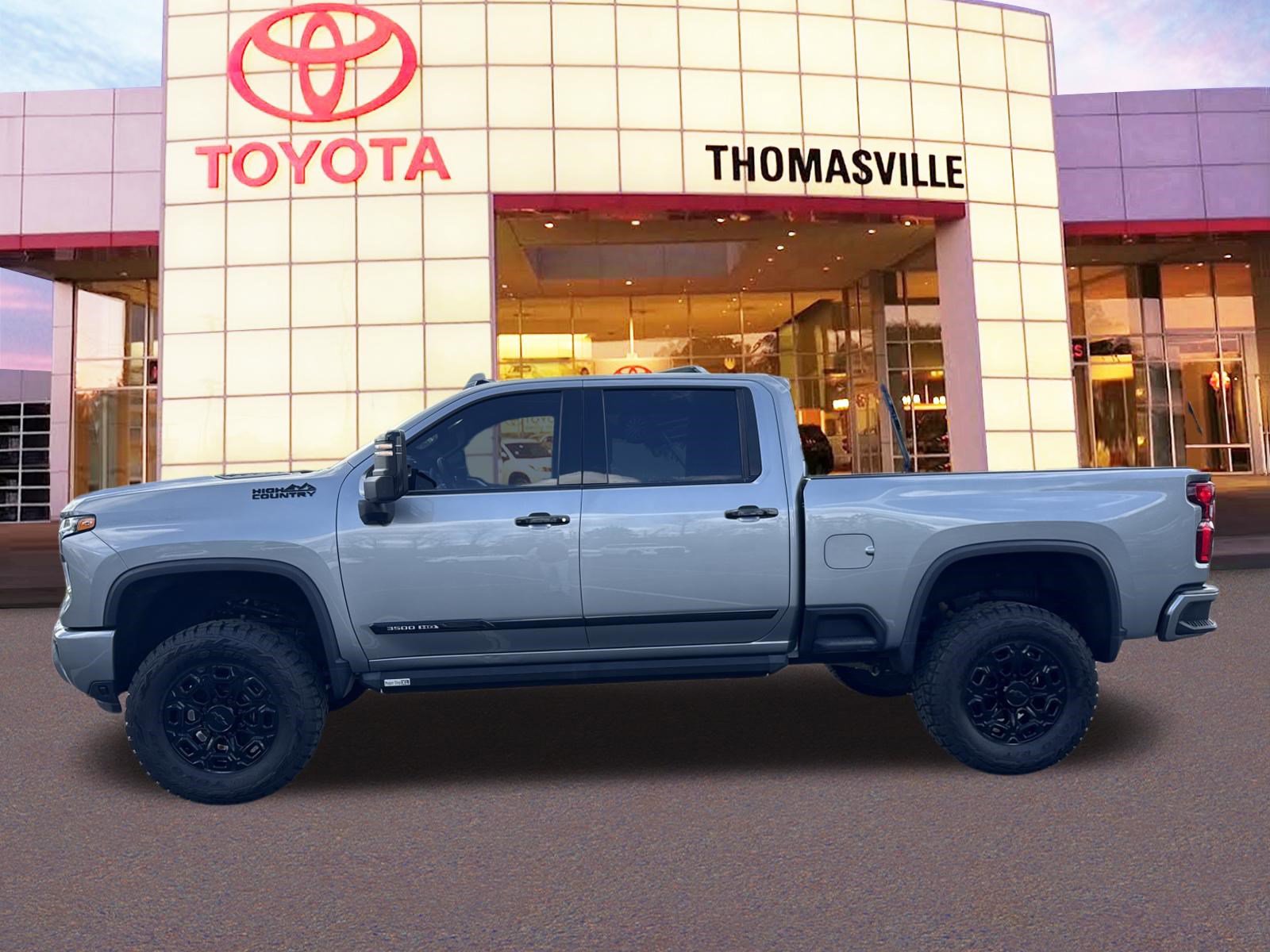 Used 2024 Chevrolet Silverado 3500 High Country w/ High Country Premium Package image 8