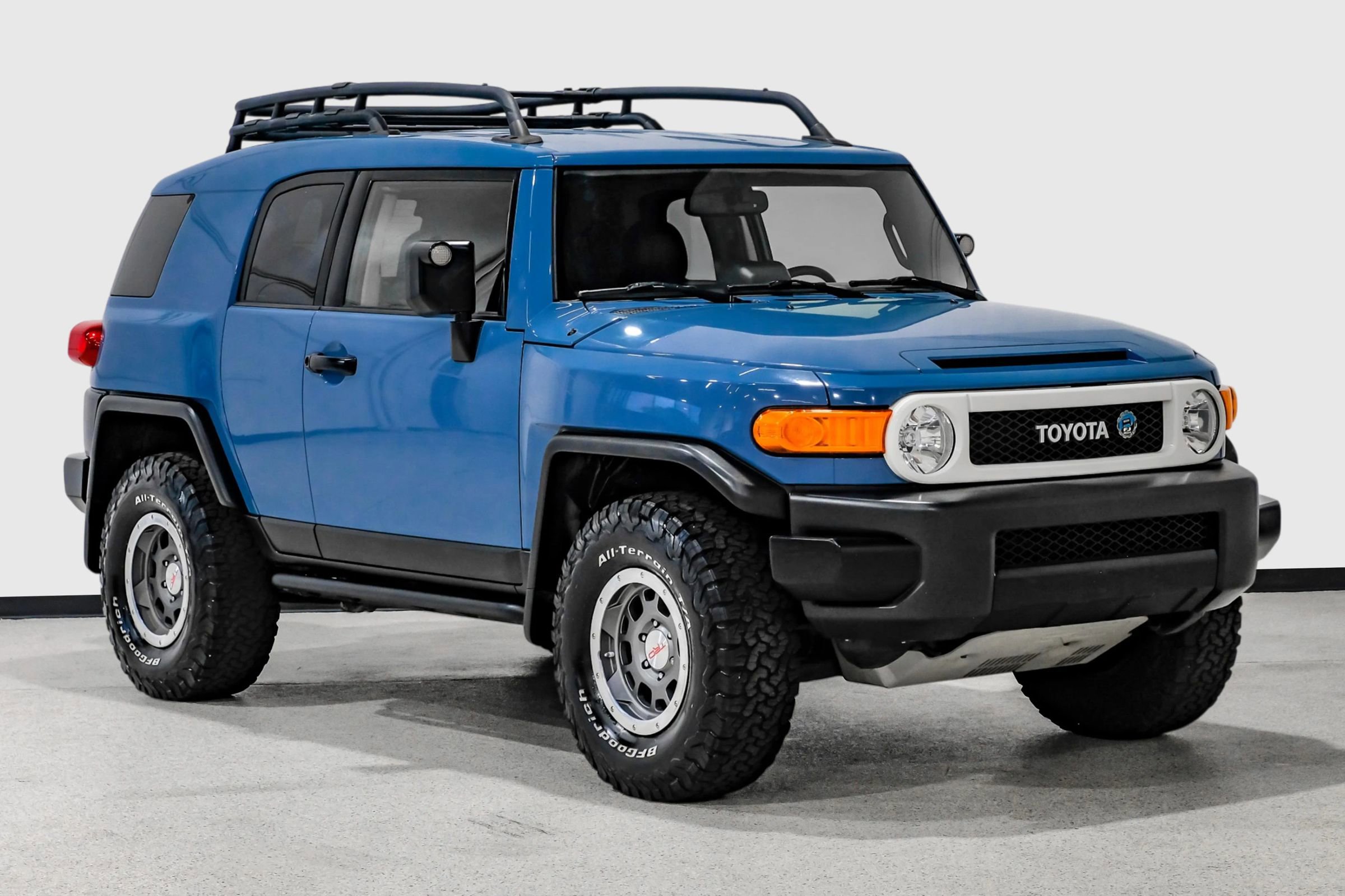 Used 2014 Toyota FJ Cruiser 4WD w/ Trail Teams Ultimate Edition image 4