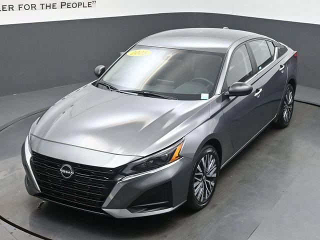 Used 2025 Nissan Altima 2.5 SV AWD/4WD image 60