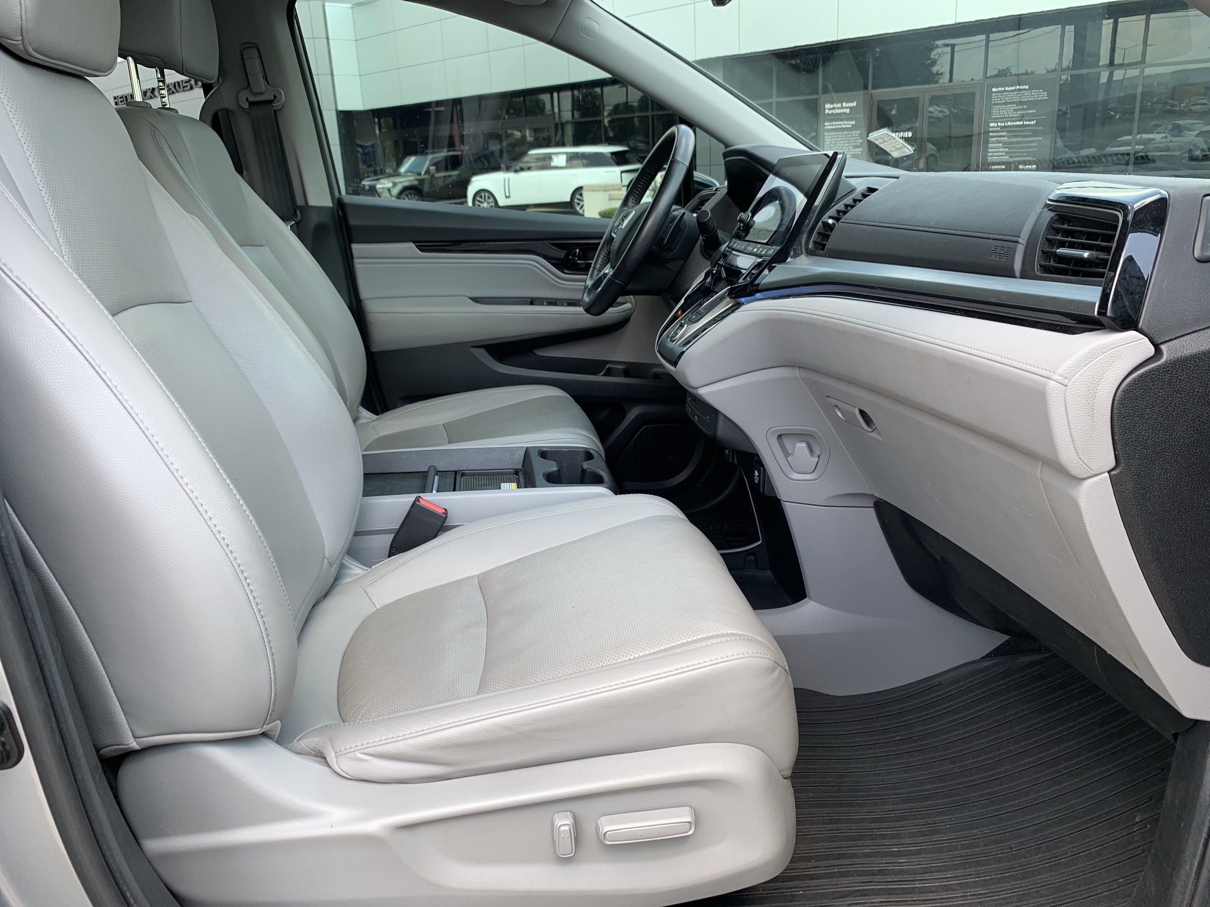 Used 2020 Honda Odyssey Elite image 35