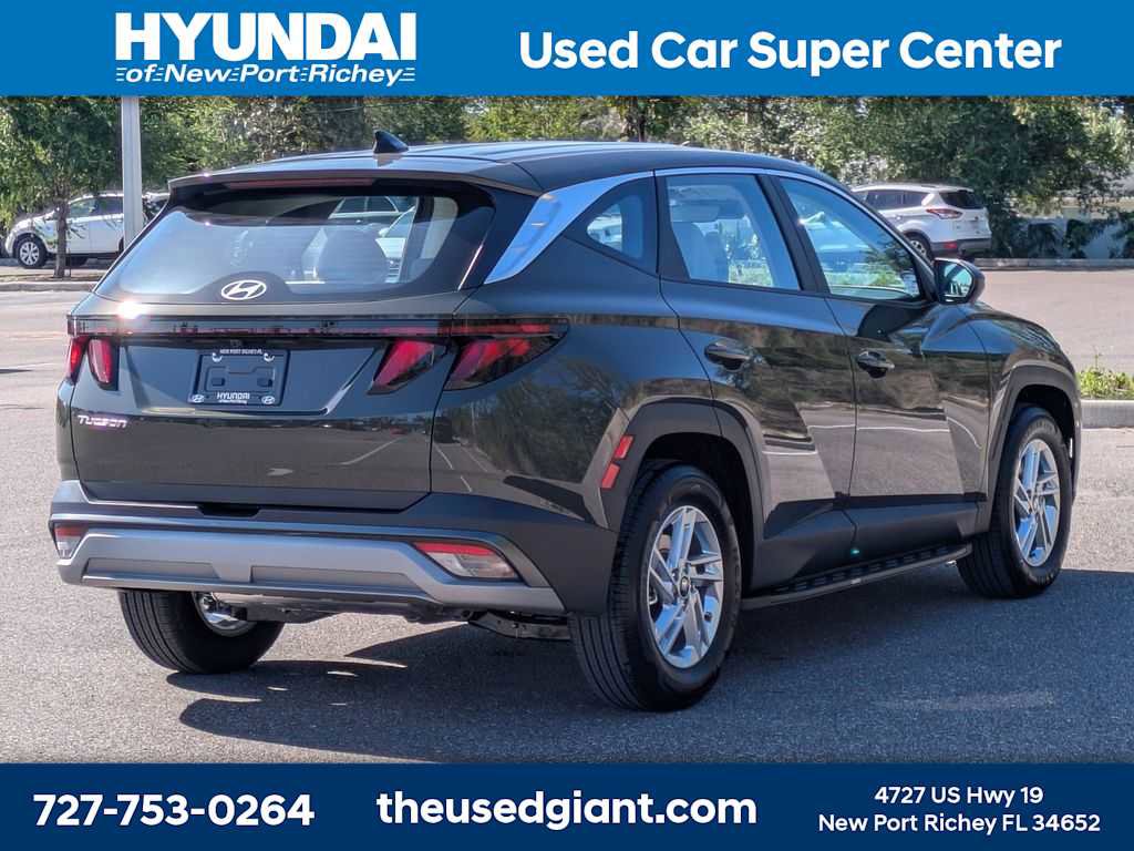 Used 2026 Hyundai Tucson SE FWD image 5