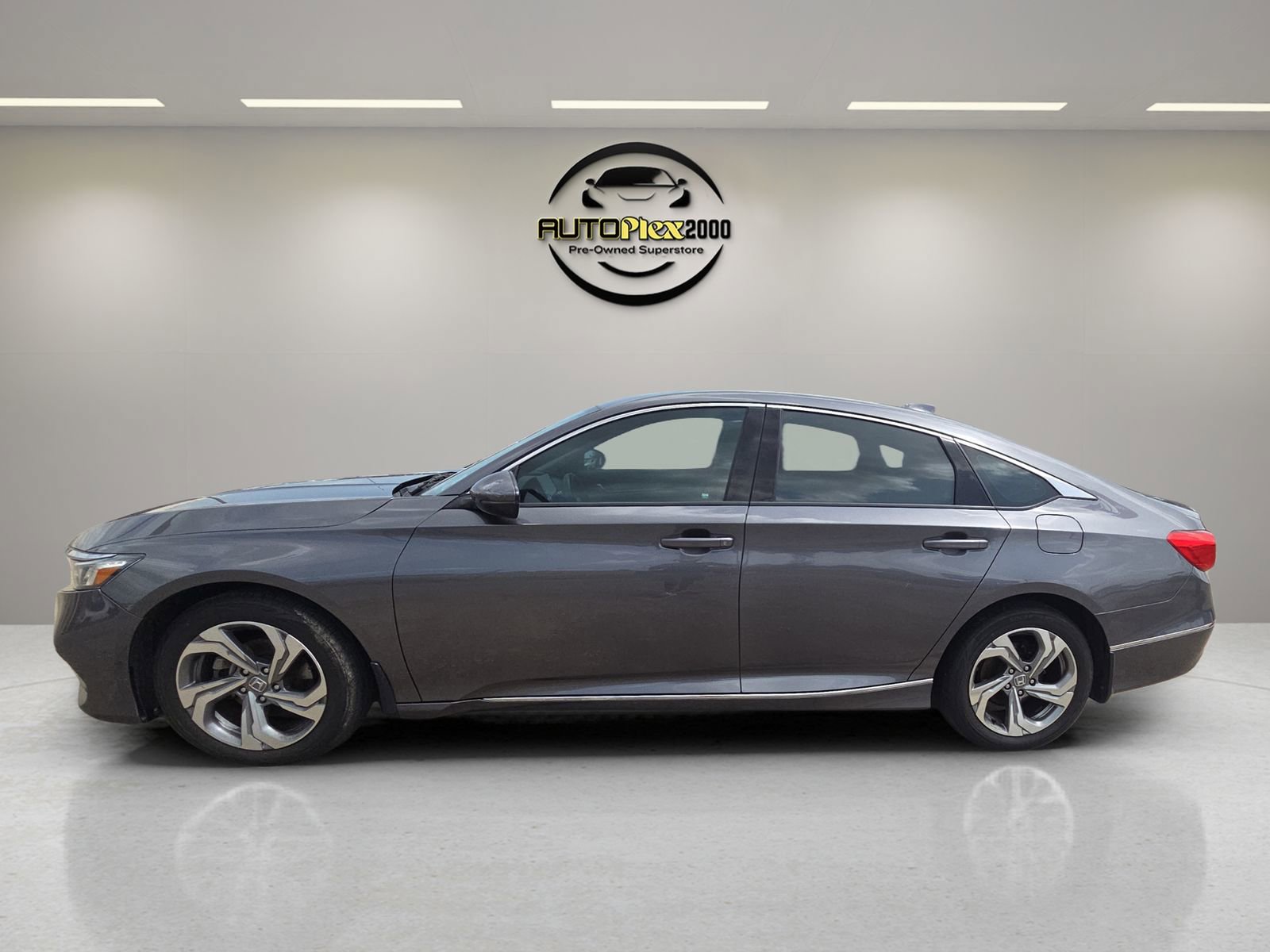 Used 2018 Honda Accord EX-L image 3