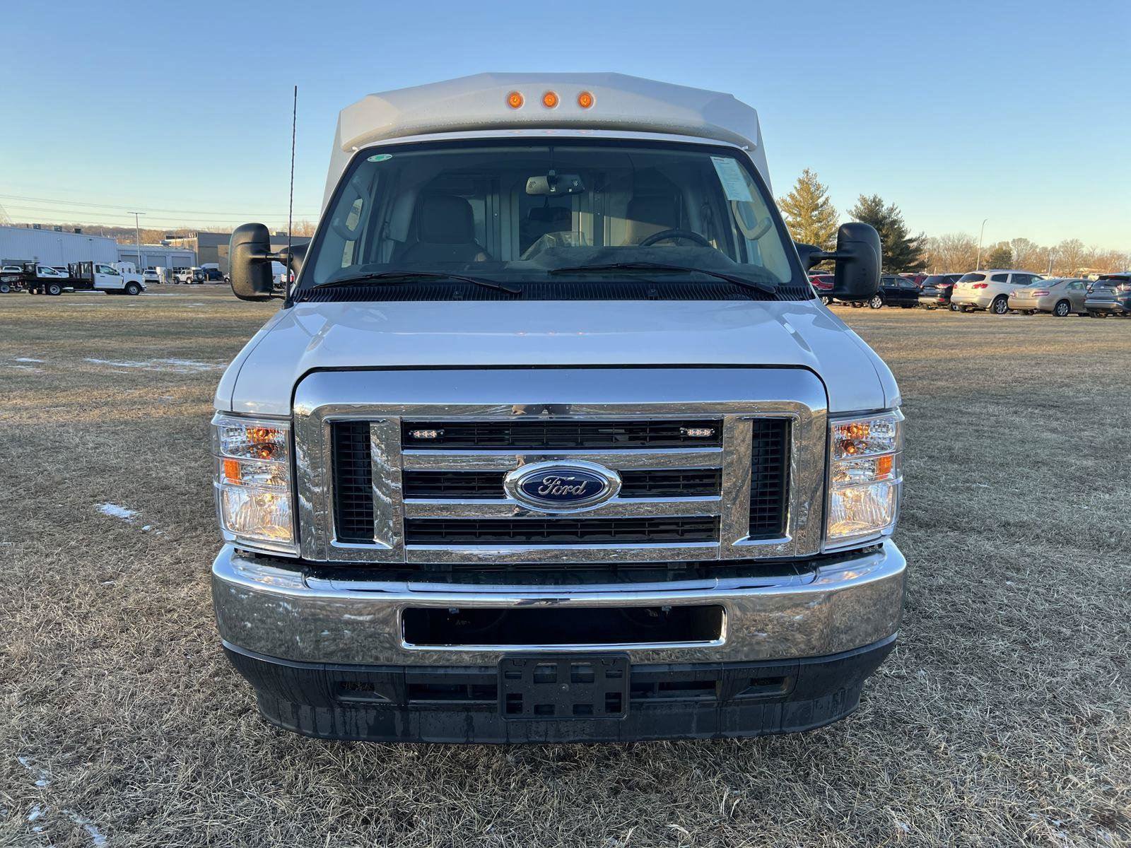 New 2025 Ford E-350 and Econoline 350 Super Duty w/ Power Equipment Group RWD image 10