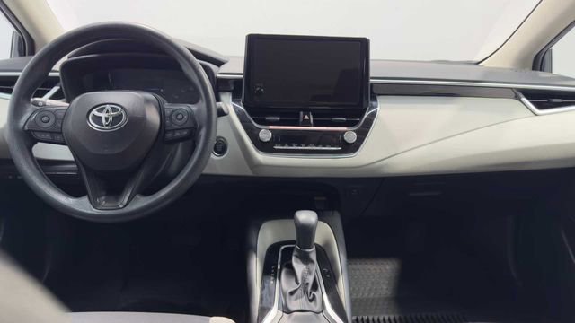 Used 2025 Toyota Corolla LE w/ LE Premium Package FWD image 16
