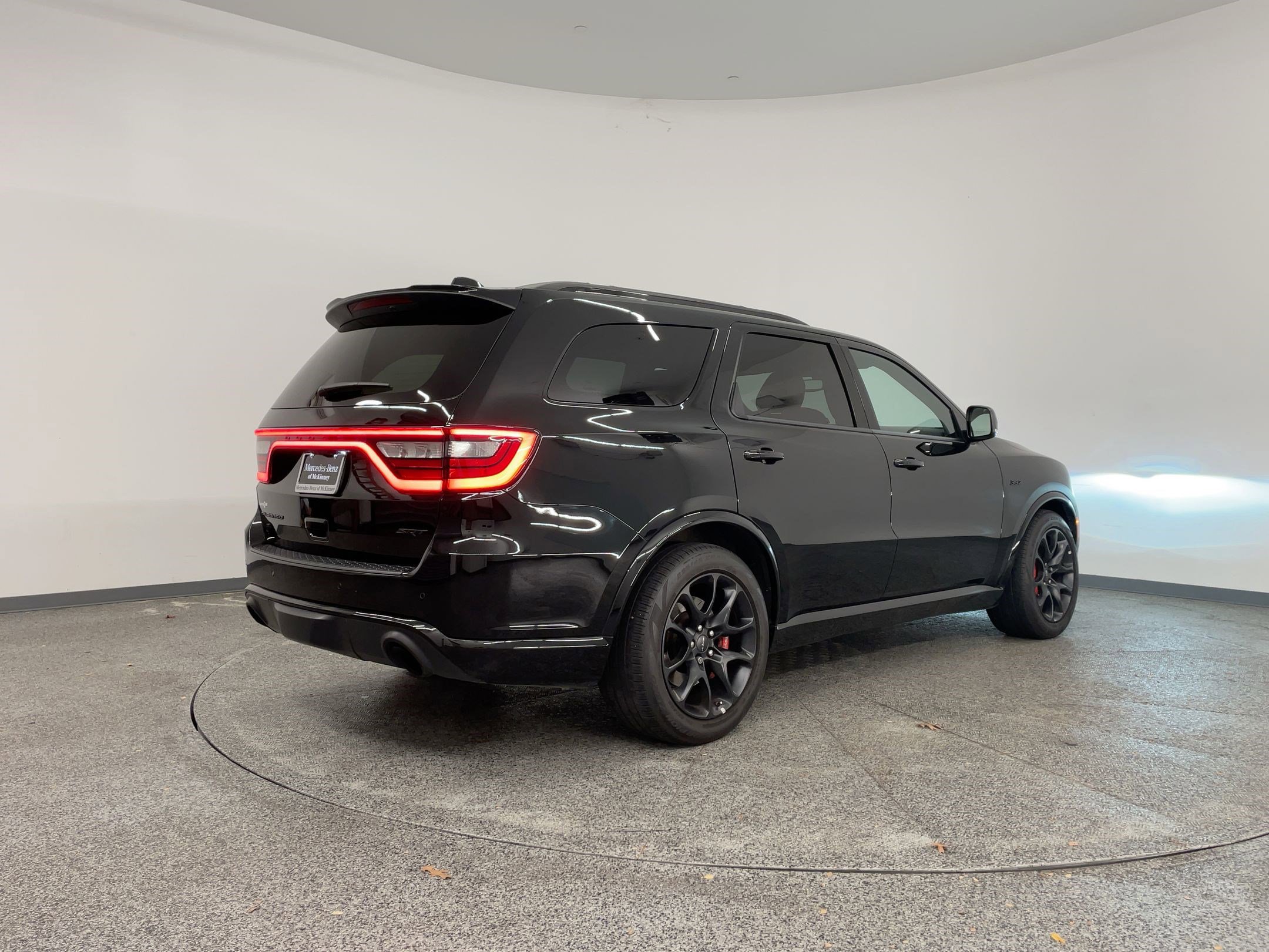 Used 2023 Dodge Durango SRT image 9
