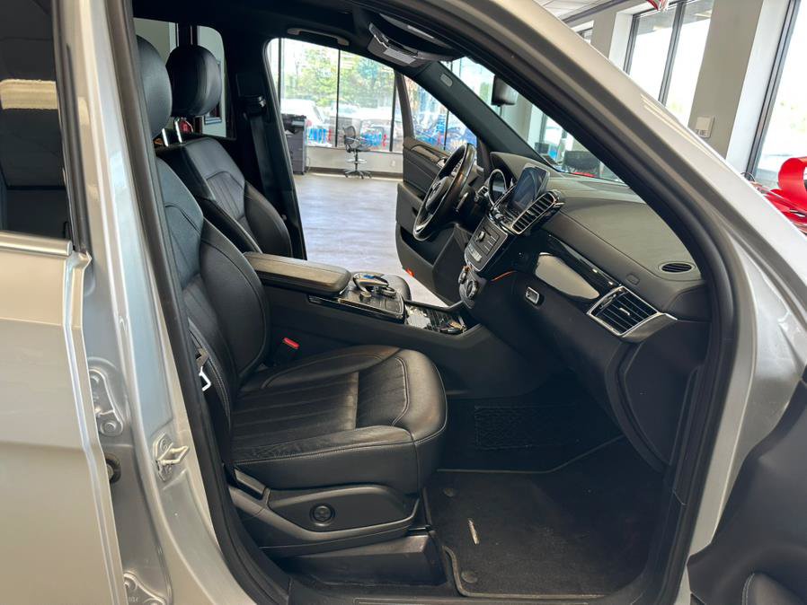 Used 2017 Mercedes-Benz GLS 450 4MATIC image 34