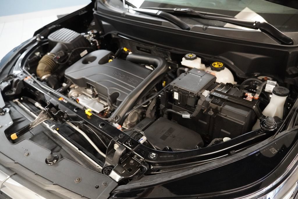 Used 2023 Chevrolet Equinox LS w/ LS Convenience Package image 29