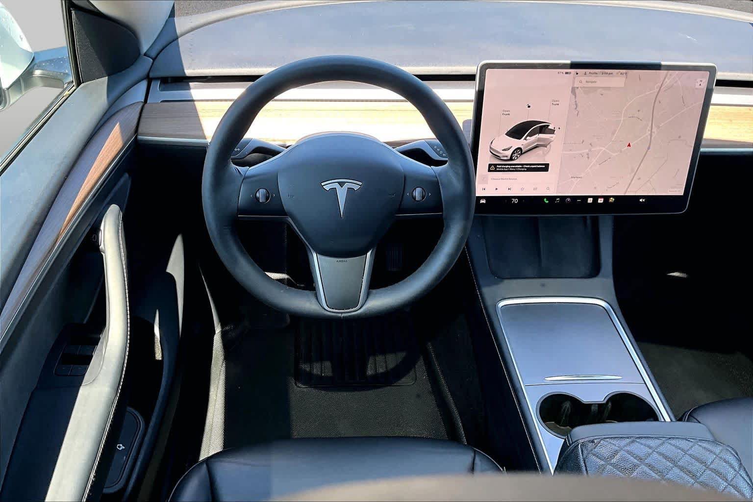 Used 2022 Tesla Model Y Long Range AWD/4WD image 6
