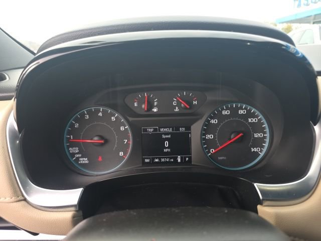 Used 2022 Chevrolet Traverse LS image 15