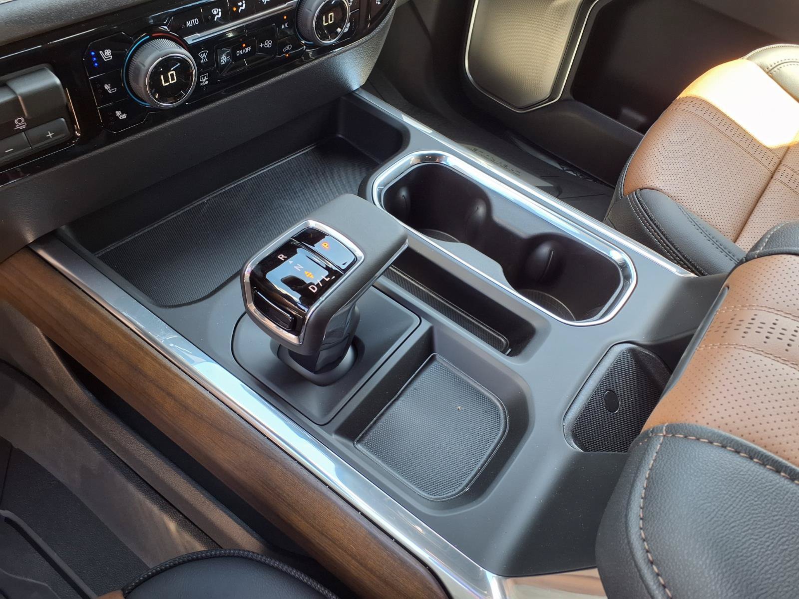 New 2026 Chevrolet Silverado 1500 High Country AWD/4WD image 13
