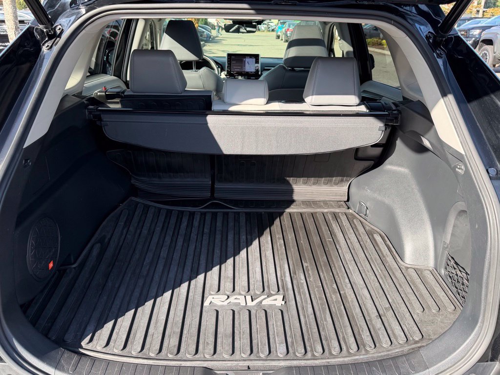 Certified 2022 Toyota RAV4 Limited AWD/4WD image 10