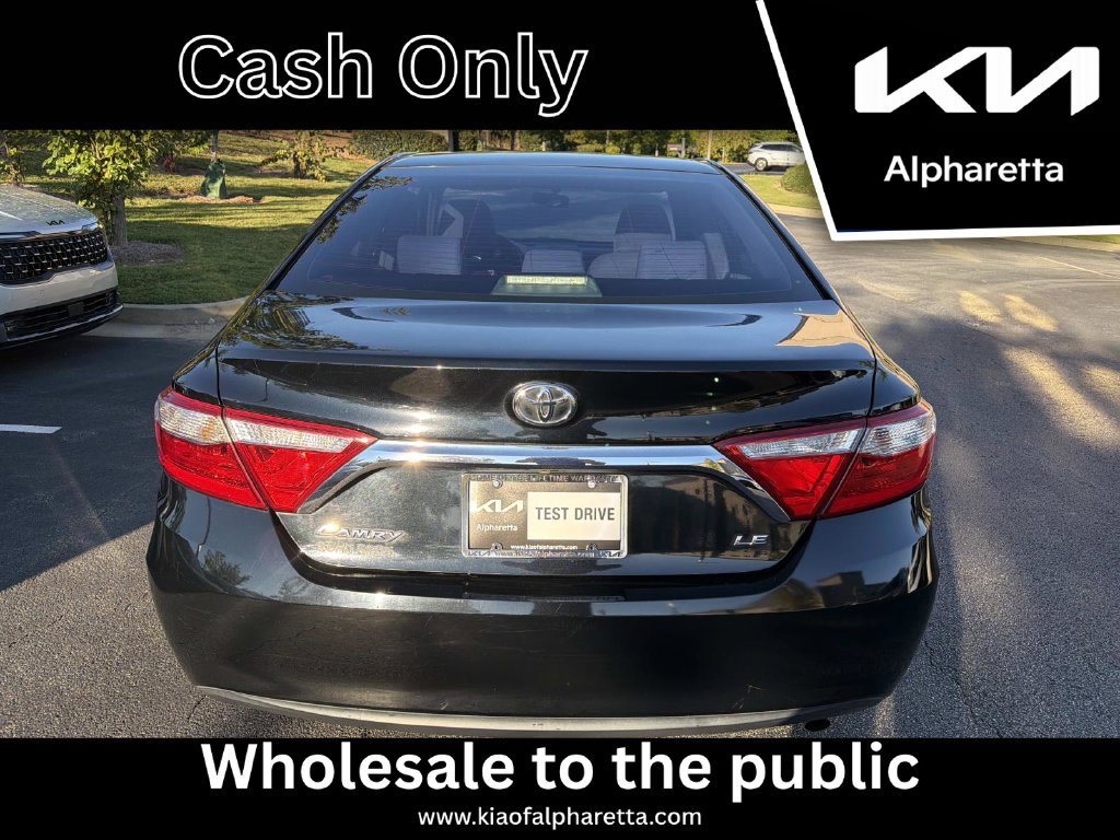 Used 2017 Toyota Camry LE FWD image 4