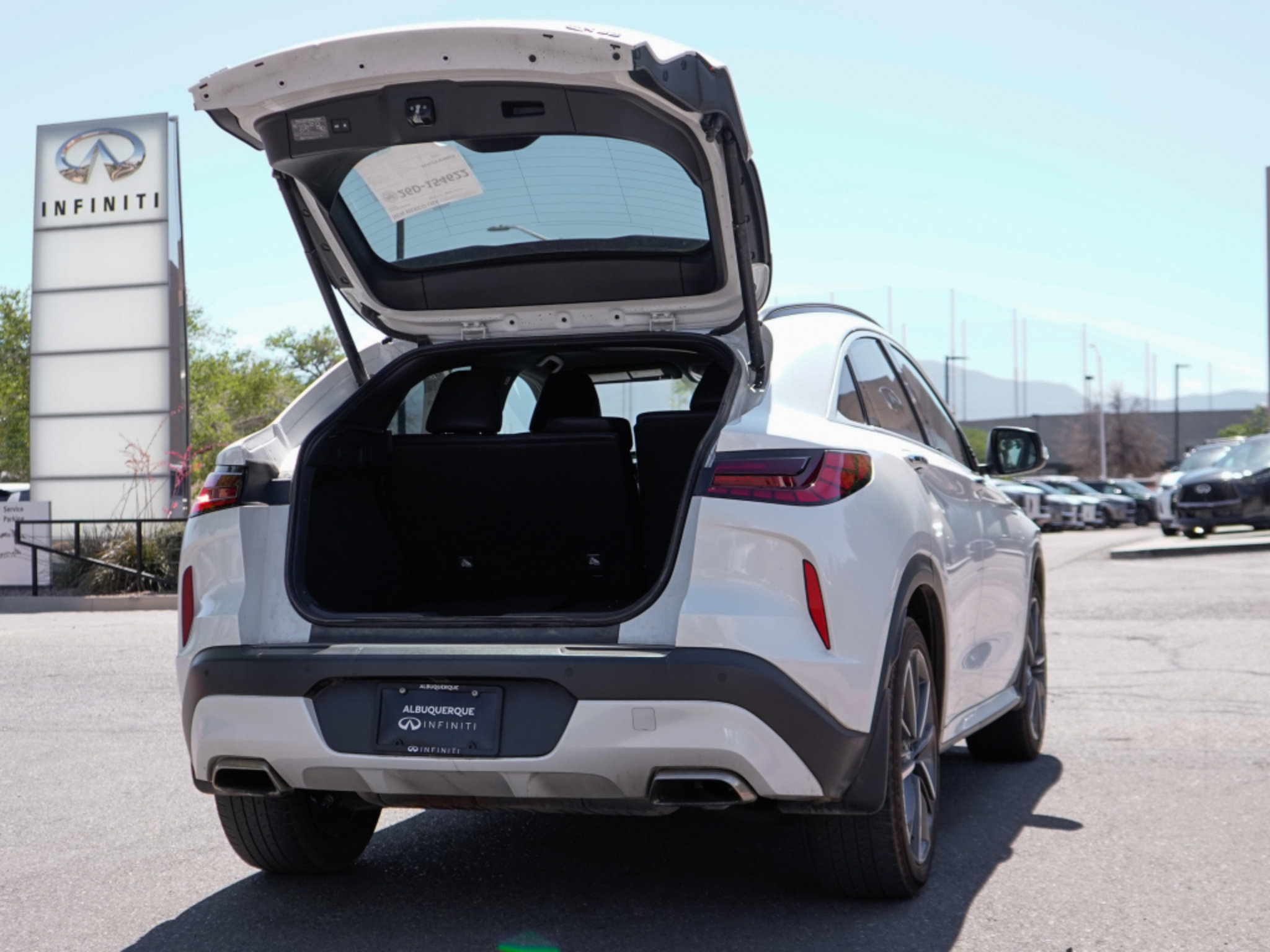 Used 2023 INFINITI QX55 Essential AWD/4WD image 11