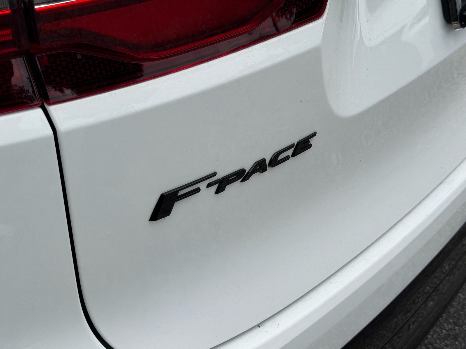 Used 2022 Jaguar F-PACE S AWD/4WD image 15