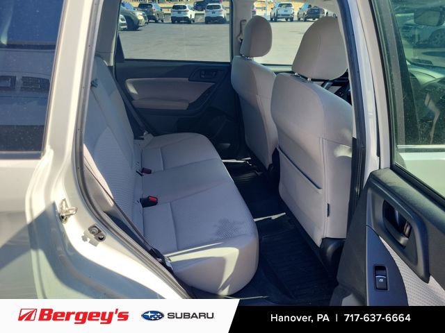 Used 2017 Subaru Forester 2.5i Premium w/ All-Weather Package image 11
