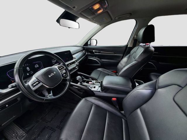 Used 2025 Kia Telluride LX FWD image 21