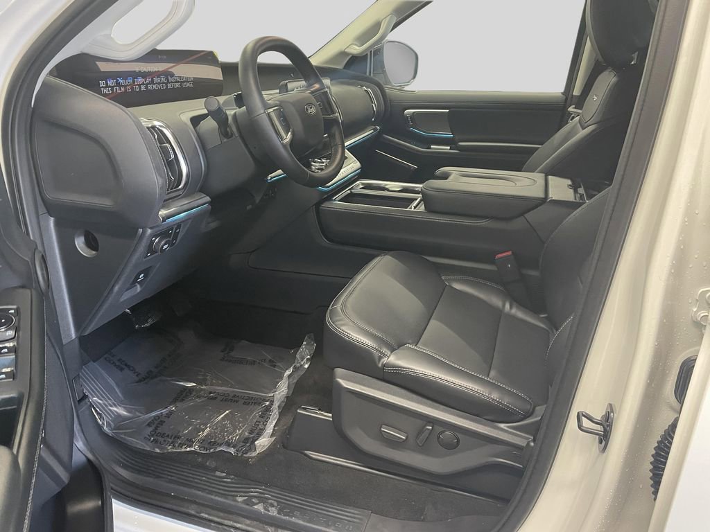 New 2026 Ford Expedition Max Platinum w/ Driver's Package image 12