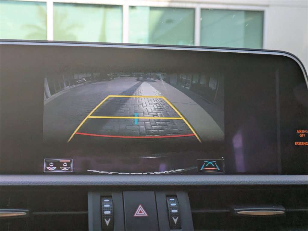 Used 2020 Lexus ES 300h w/ Premium Package image 21