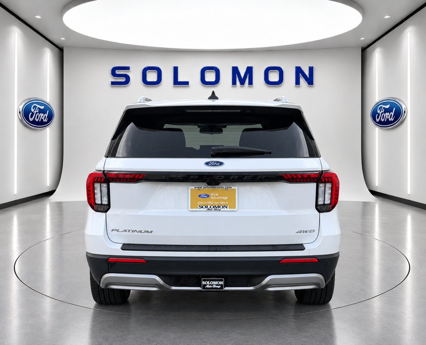 Certified 2025 Ford Explorer Platinum w/ LUX Leather Package AWD/4WD image 4