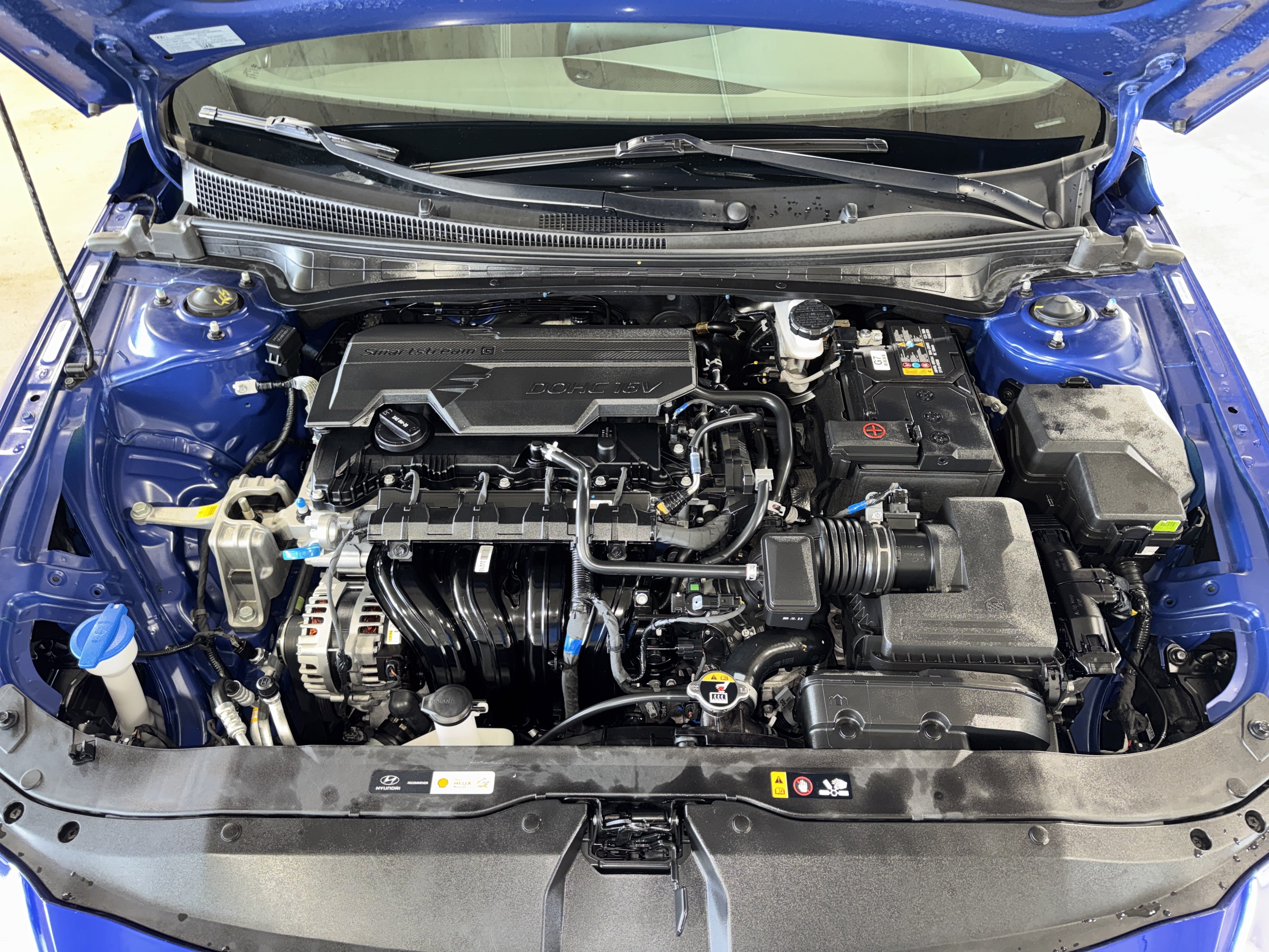 Used 2025 Hyundai Elantra SE FWD image 33