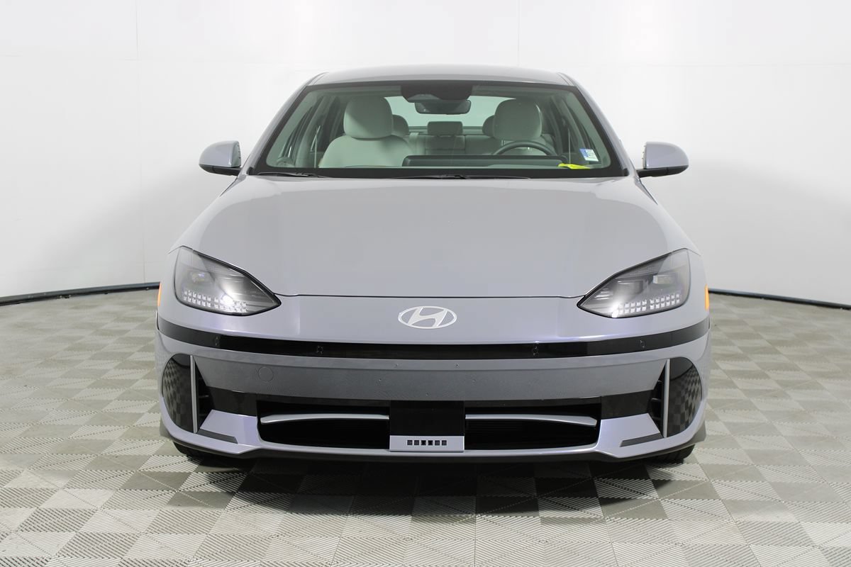 Used 2023 Hyundai Ioniq 6 SEL RWD image 2