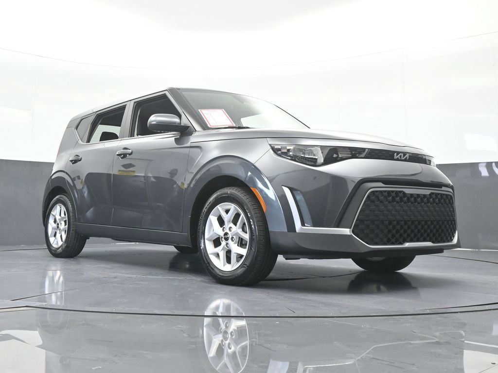 Used 2024 Kia Soul S FWD image 59