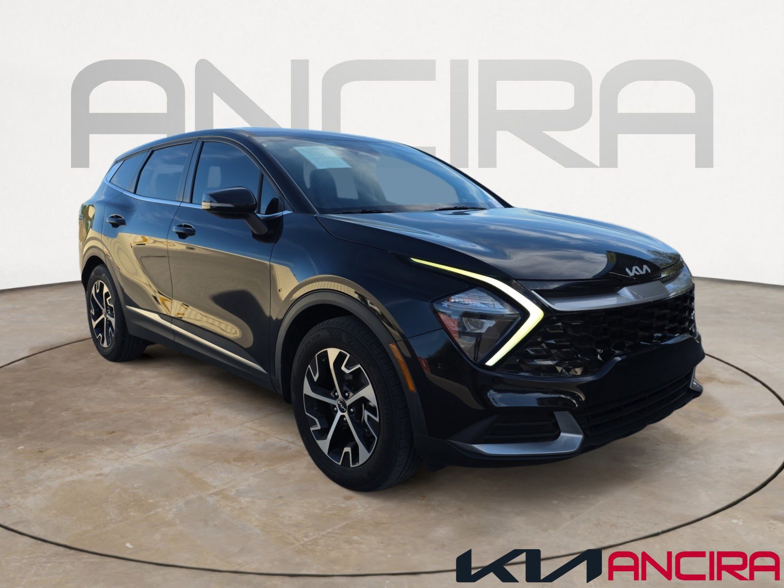 Used 2023 Kia Sportage EX image 1