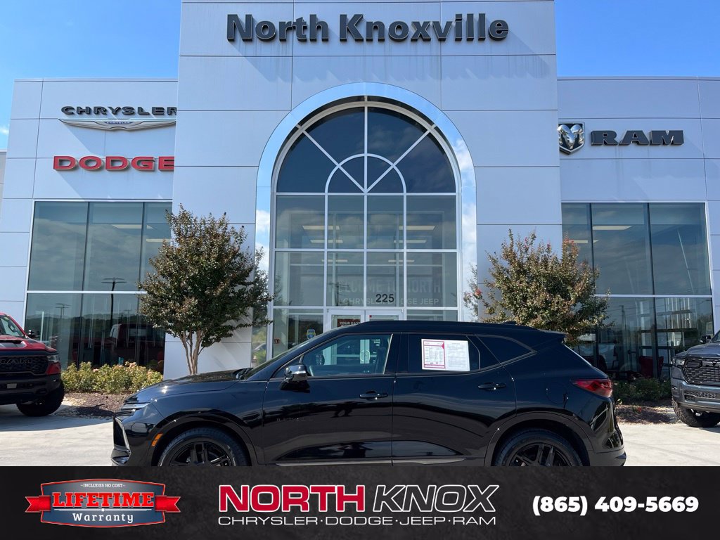 Used 2024 Chevrolet Blazer RS AWD/4WD image 2