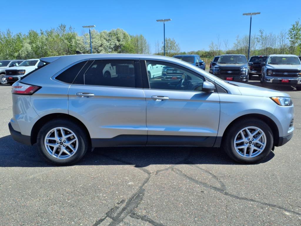 Certified 2023 Ford Edge SEL image 7