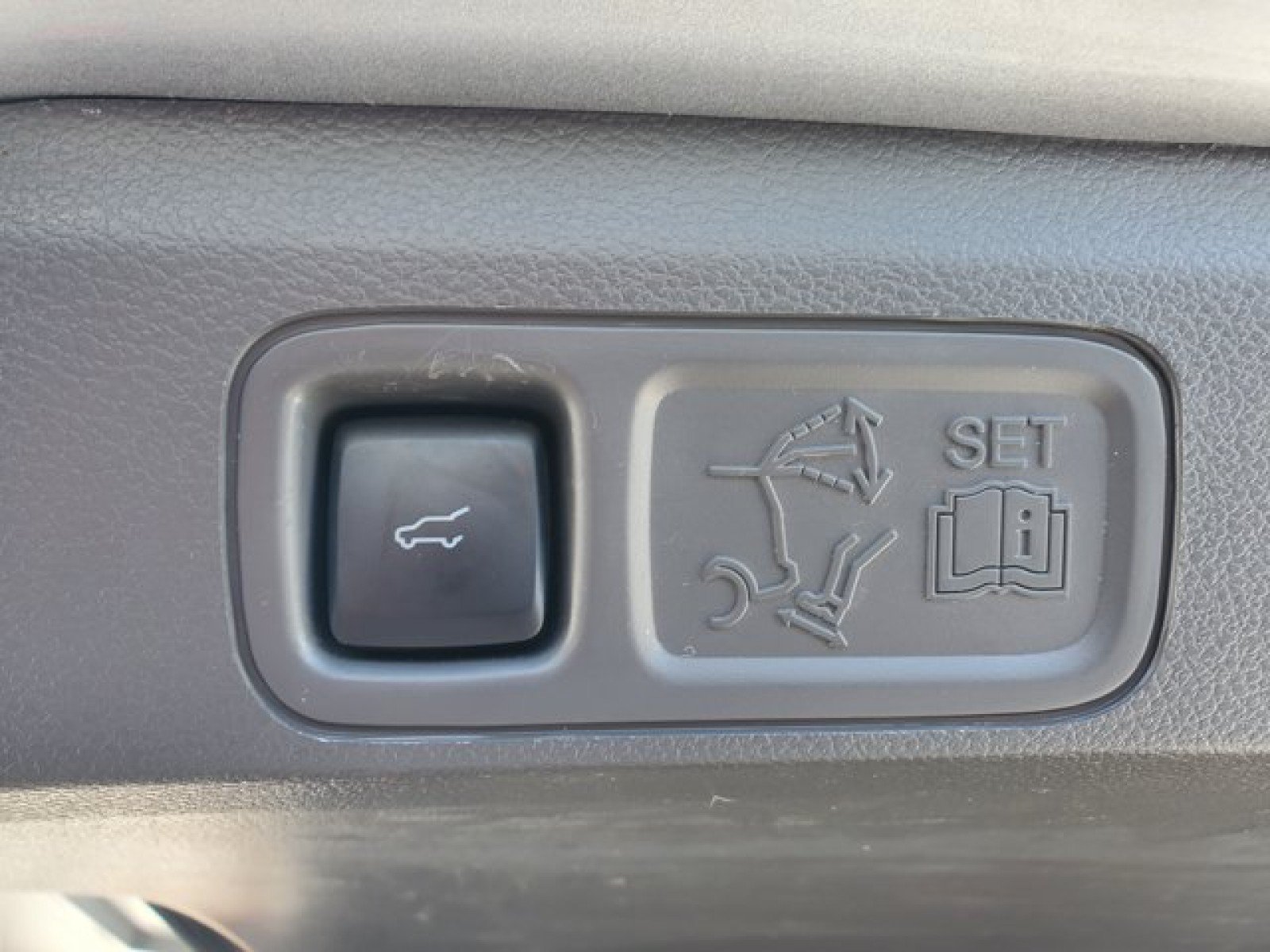 Certified 2021 Ford Expedition Max Limited RWD image 9