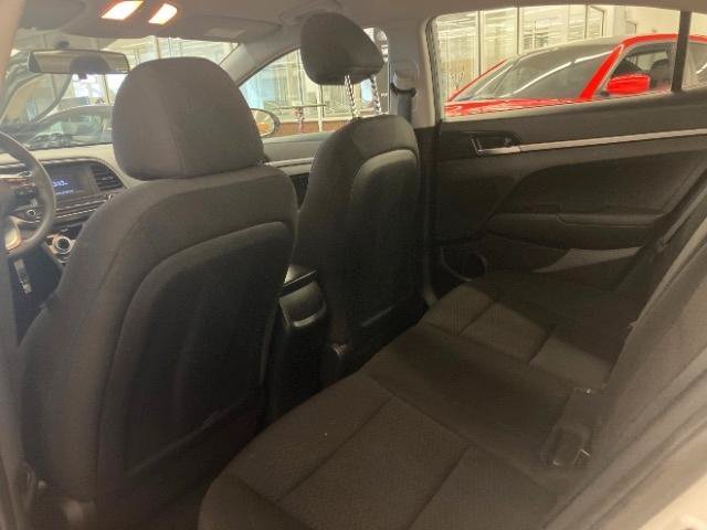 Used 2019 Hyundai Elantra SE w/ Cargo Package FWD image 12