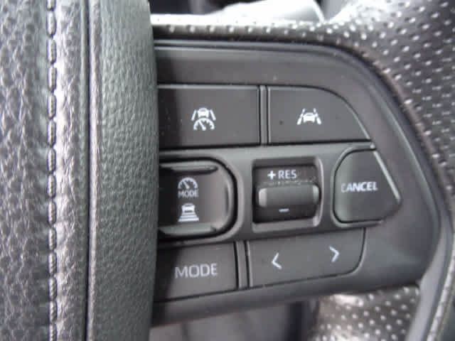 Used 2025 Toyota Tacoma SR5 AWD/4WD image 16