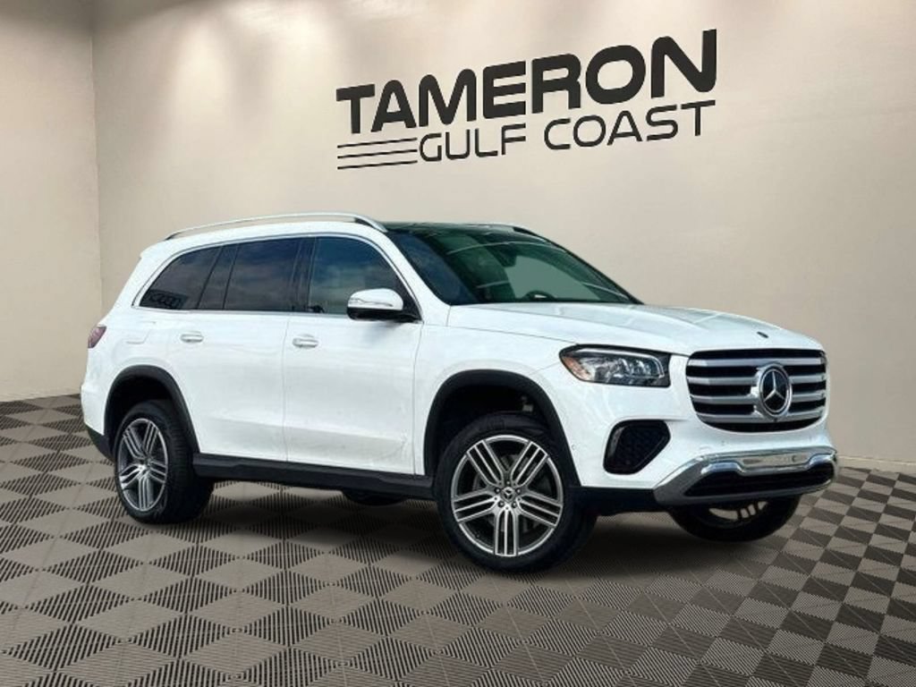 Used 2025 Mercedes-Benz GLS 450 4MATIC image 1