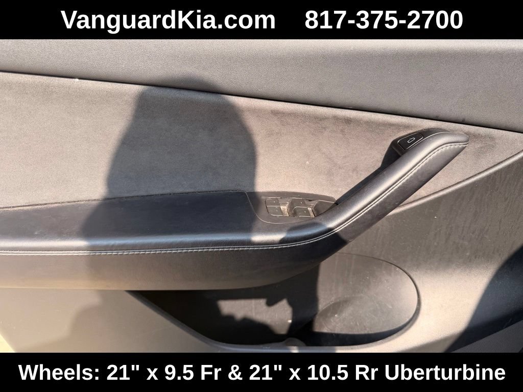 Used 2022 Tesla Model Y Performance AWD/4WD image 16
