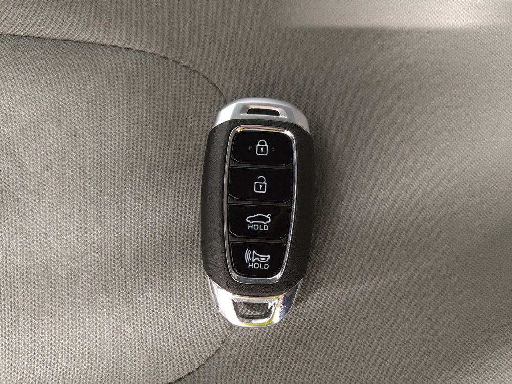 Used 2022 Hyundai Elantra SEL FWD image 32
