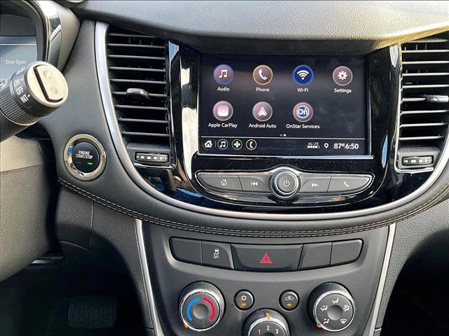 Used 2022 Chevrolet Trax LT w/ Midnight Edition image 24