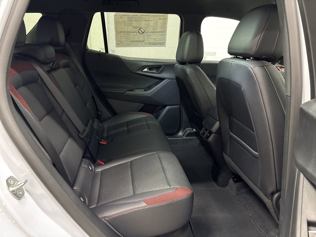 New 2026 Chevrolet Equinox RS w/ Safety and Technology Package AWD/4WD image 33