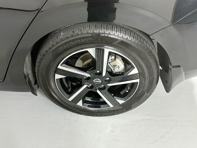 Certified 2025 Nissan Sentra SV FWD image 29