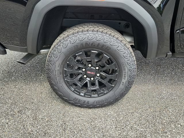 New 2026 GMC Canyon Elevation w/ Convenience Package RWD image 5