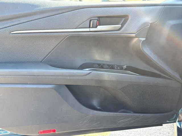 Used 2025 Toyota Camry SE w/ Convenience Package FWD image 25