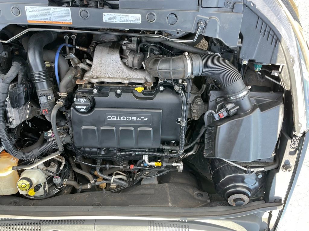 Used 2015 Chevrolet Cruze LT w/ Sun, Sound and Sport Package image 39