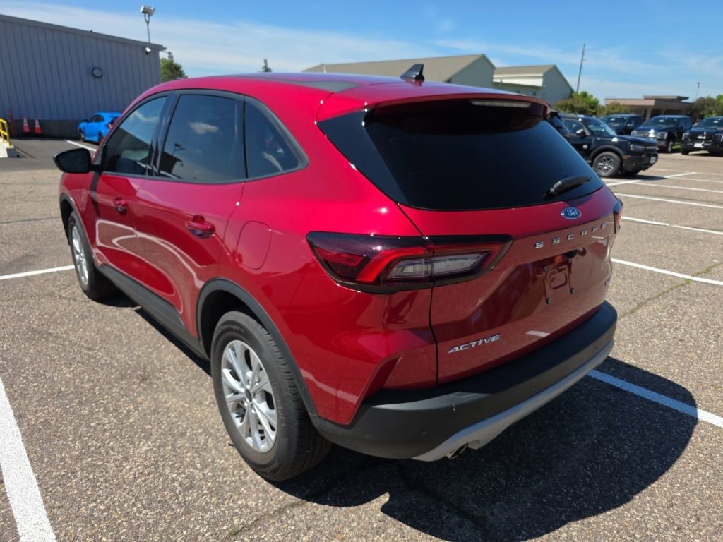 Used 2025 Ford Escape Active w/ Tech Pack #1 AWD/4WD image 4